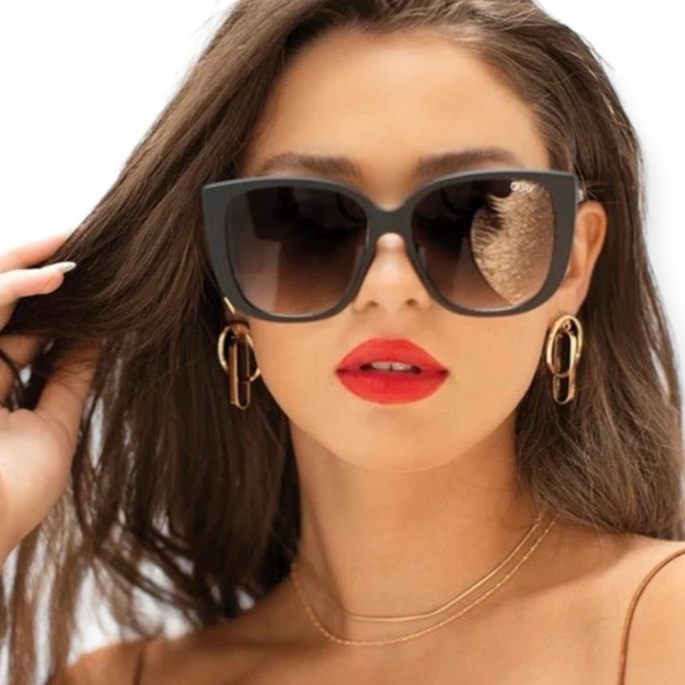 Quay Ever After Sunglasses (Matte Blk/Fade) - Picture 2 of 5